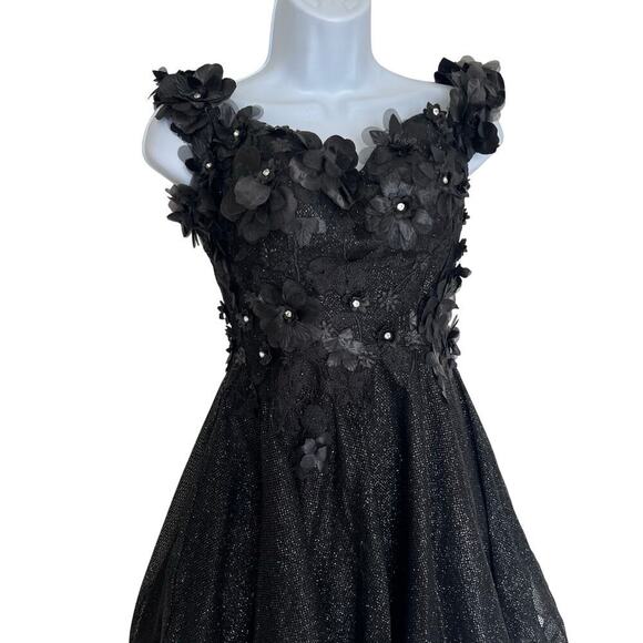 Dancing Queen Women’s Fit & Flare Appliqué Shimmer Prom Dress Black Size XS - Picture 4 of 12